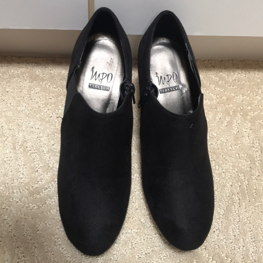 Black ankle booties